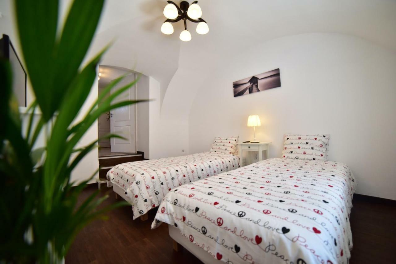 Casa Soare - Ultracentral Guesthouse سيبيو المظهر الخارجي الصورة